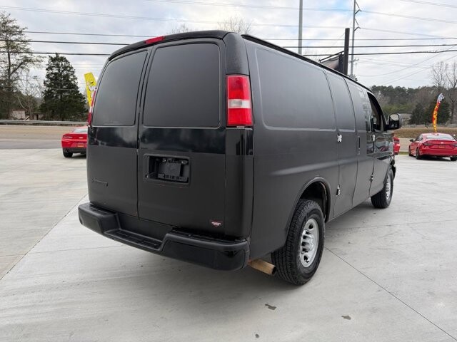 2017 Chevrolet Express 2500 in Knoxville, TN 37920 - 18090324 3