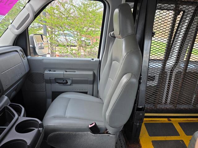 2013 Ford E-350 and Econoline 350 in Blauvelt, NY 10913 - 18090326 27