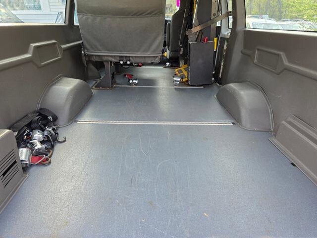 2013 Ford E-350 and Econoline 350 in Blauvelt, NY 10913 - 18090326 45