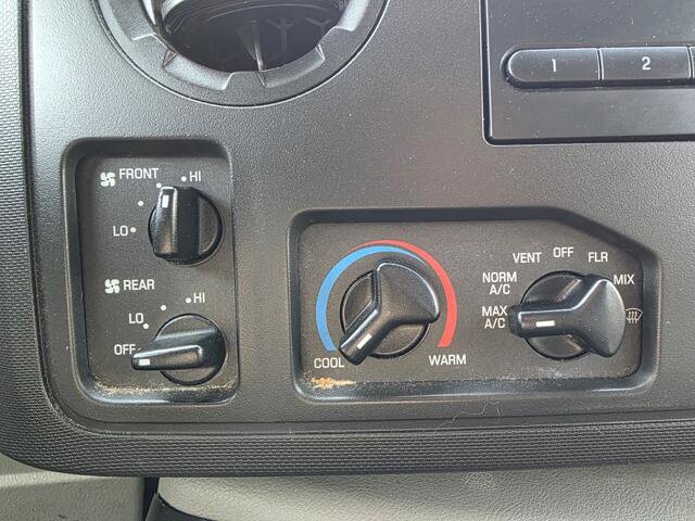 2013 Ford E-350 and Econoline 350 in Blauvelt, NY 10913 - 18090326 24