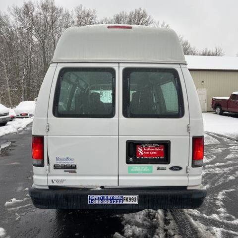 2013 Ford E-350 and Econoline 350 in Blauvelt, NY 10913 - 18090326 6