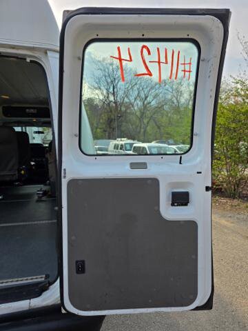 2013 Ford E-350 and Econoline 350 in Blauvelt, NY 10913 - 18090326 39