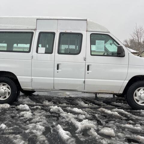 2013 Ford E-350 and Econoline 350 in Blauvelt, NY 10913 - 18090326 30
