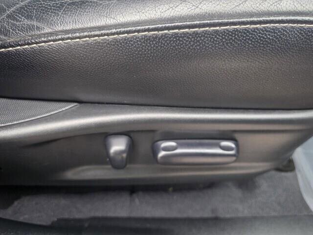 2014 Toyota Venza in Mesa, AZ 85212 - 18090327 97