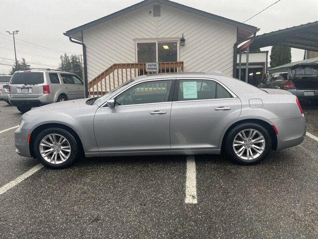 2016 Chrysler 300 in Mount Vernon, WA 98273 - 18090330