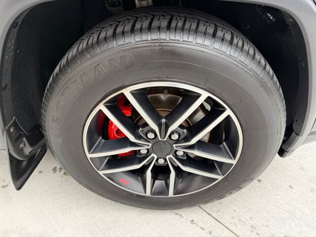 2020 Jeep Grand Cherokee in Knoxville, TN 37920 - 18090334 27