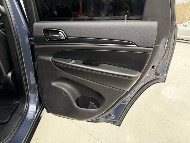 2020 Jeep Grand Cherokee in Knoxville, TN 37920 - 18090334 9