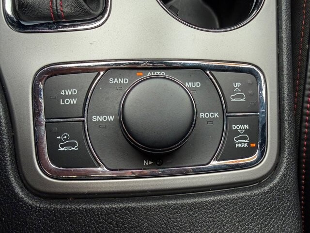 2020 Jeep Grand Cherokee in Knoxville, TN 37920 - 18090334 24