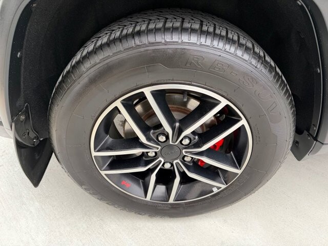 2020 Jeep Grand Cherokee in Knoxville, TN 37920 - 18090334 30