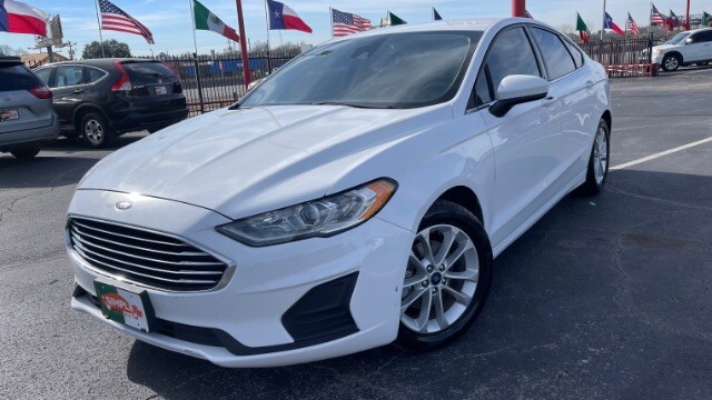 2019 Ford Fusion in Dallas, TX 75228 - 18090339