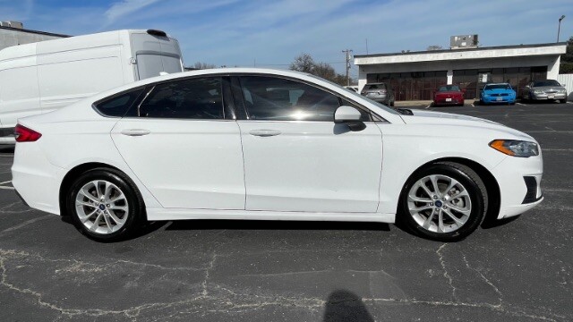 2019 Ford Fusion in Dallas, TX 75228 - 18090339 4