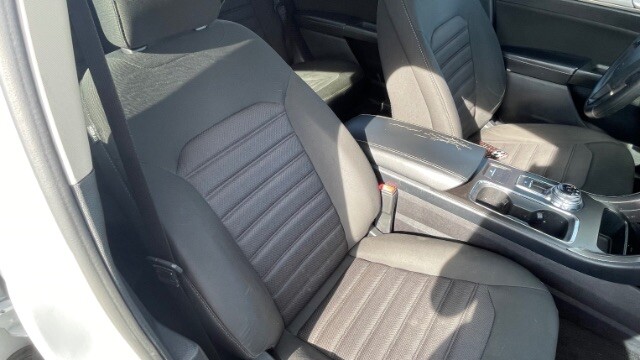 2019 Ford Fusion in Dallas, TX 75228 - 18090339 17