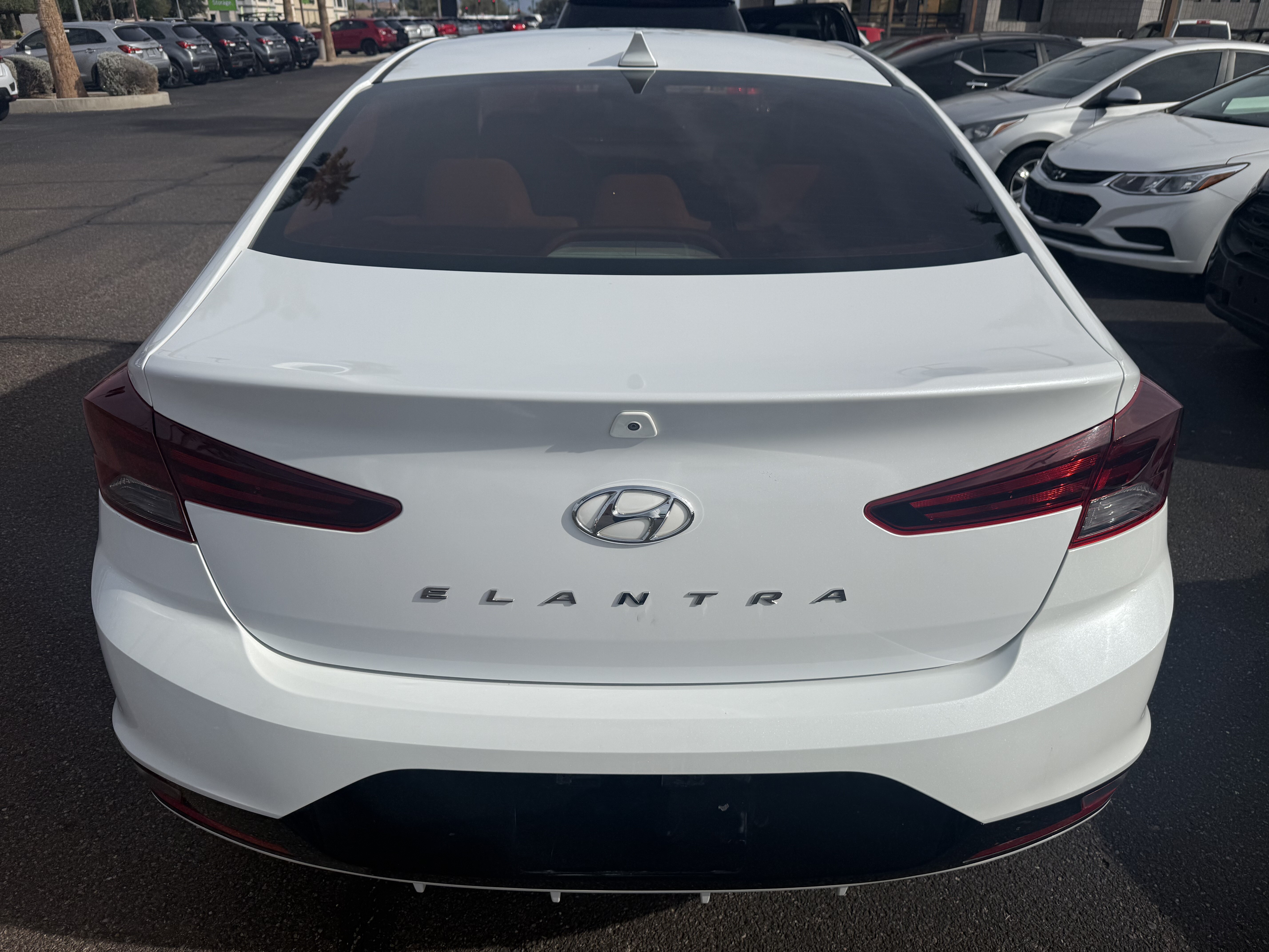 2020 Hyundai Elantra in Phoenix, AZ 85022 - 18090362 5