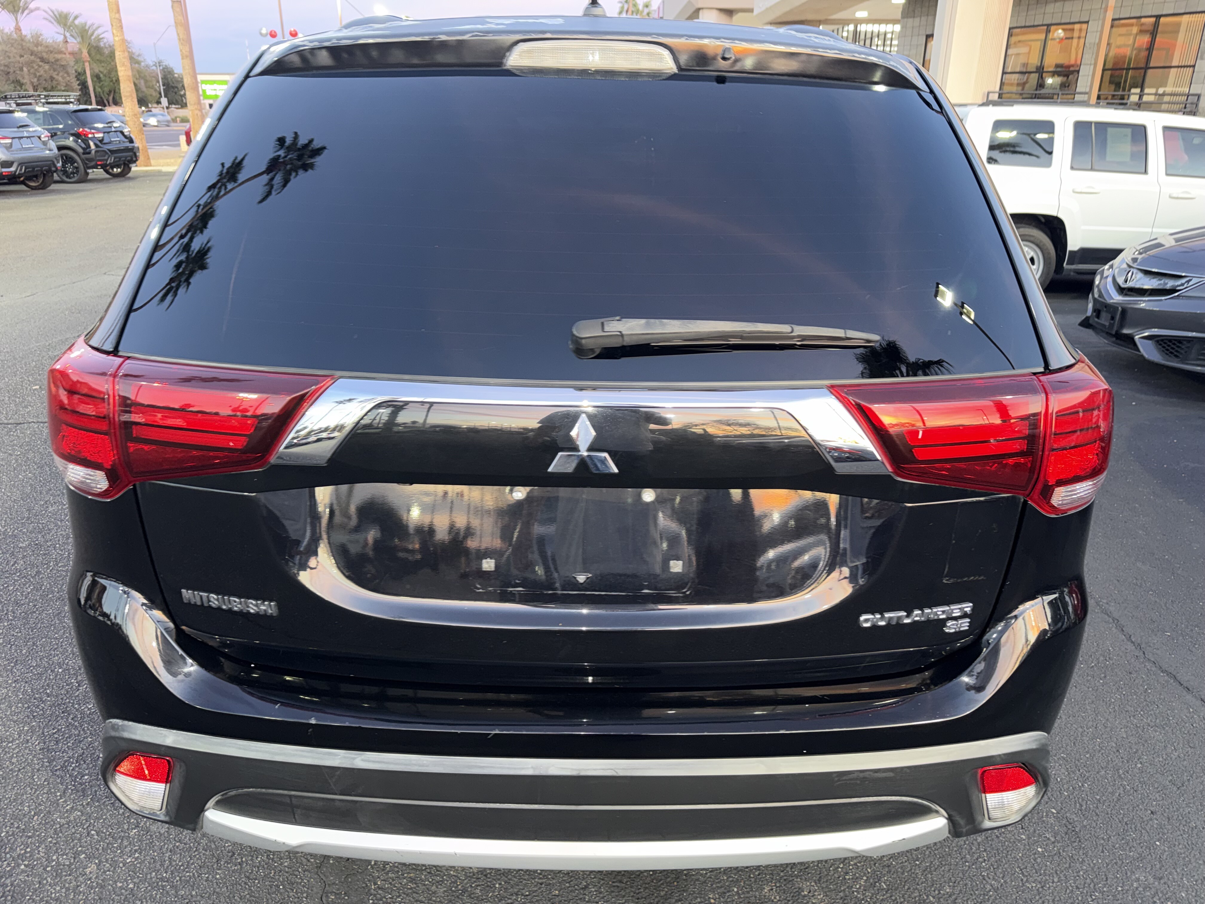2016 Mitsubishi Outlander in Phoenix, AZ 85022 - 18090364 5