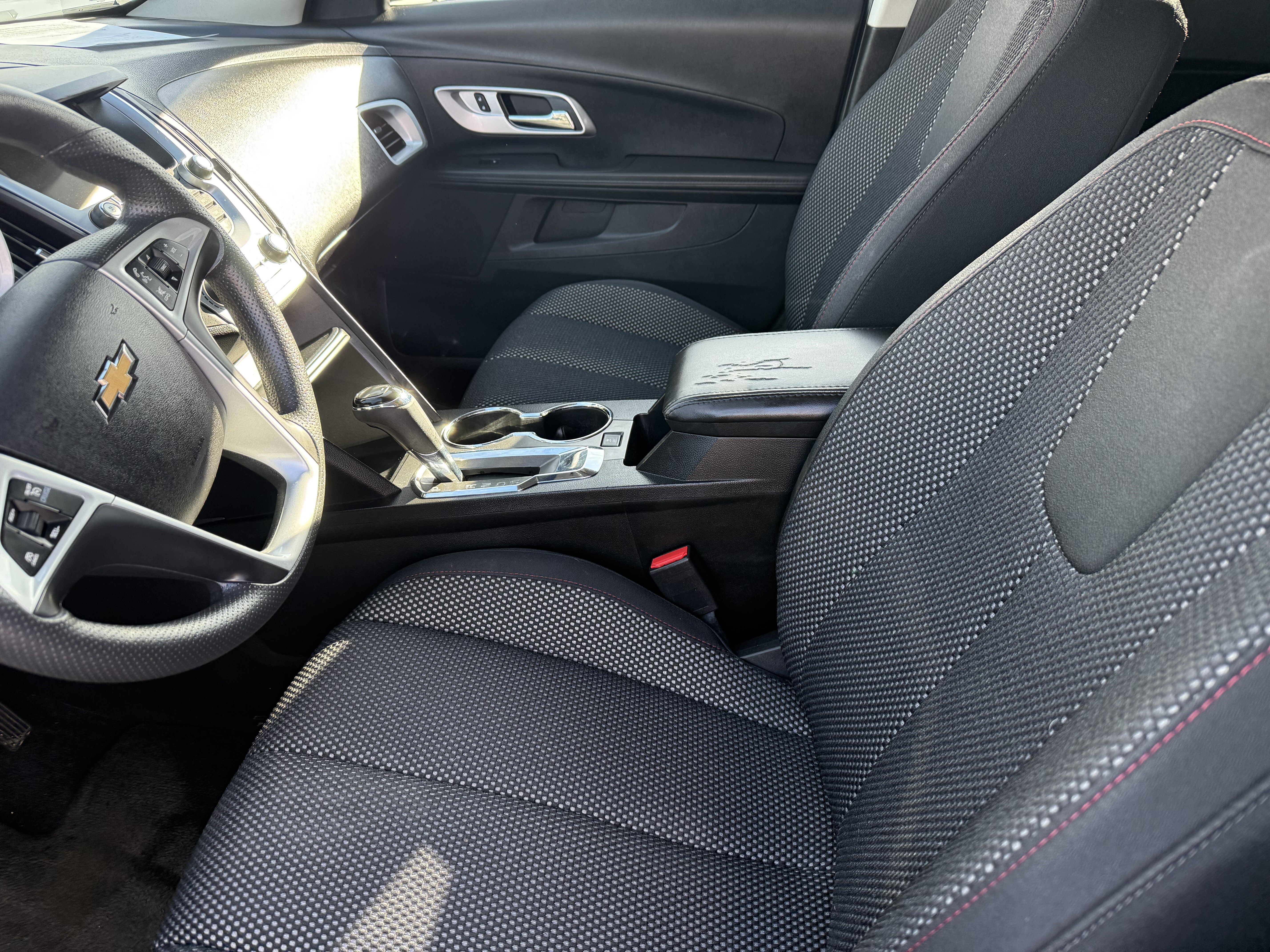 2017 Chevrolet Equinox in Phoenix, AZ 85022 - 18090366 9