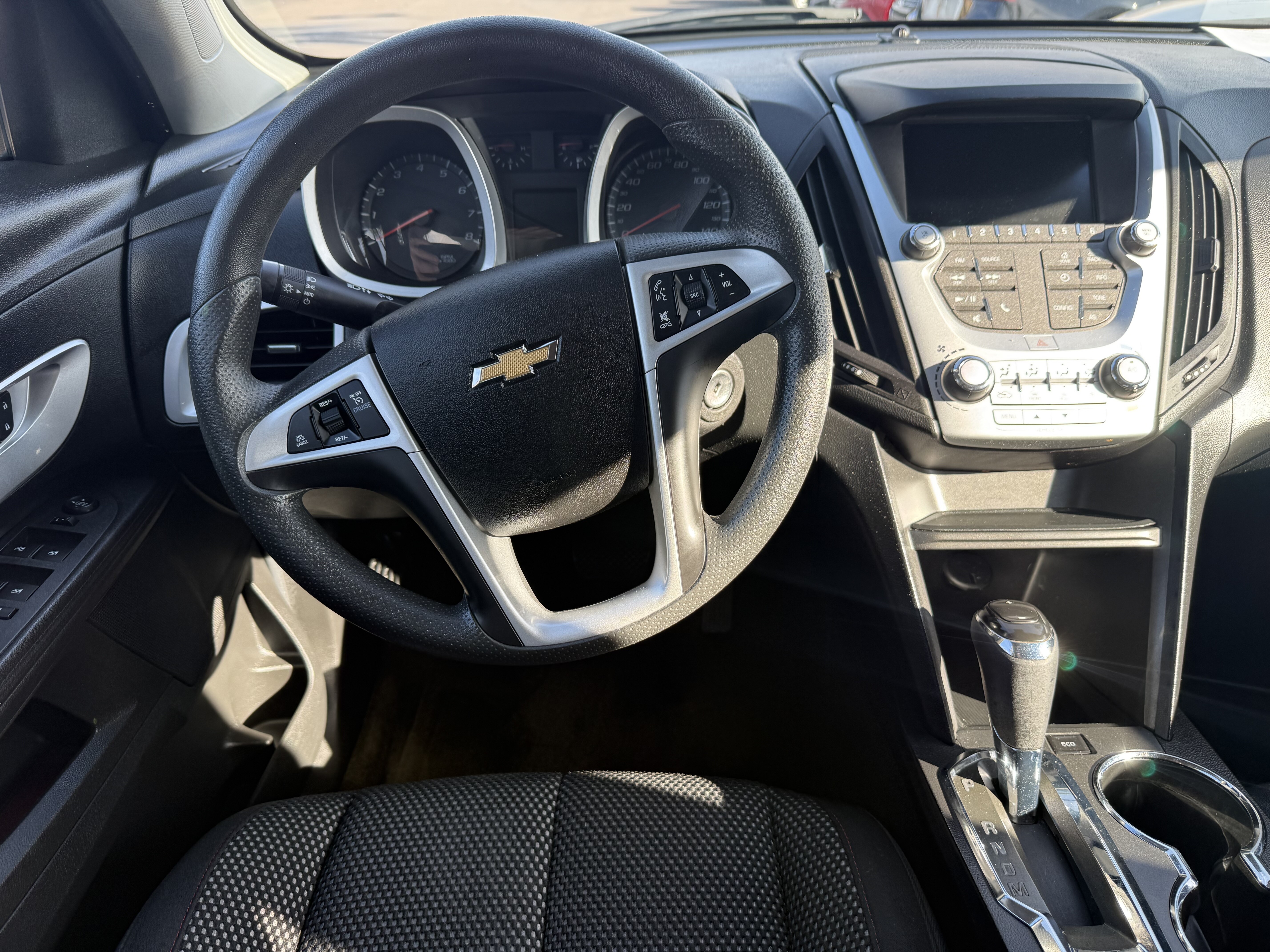 2017 Chevrolet Equinox in Phoenix, AZ 85022 - 18090366 7