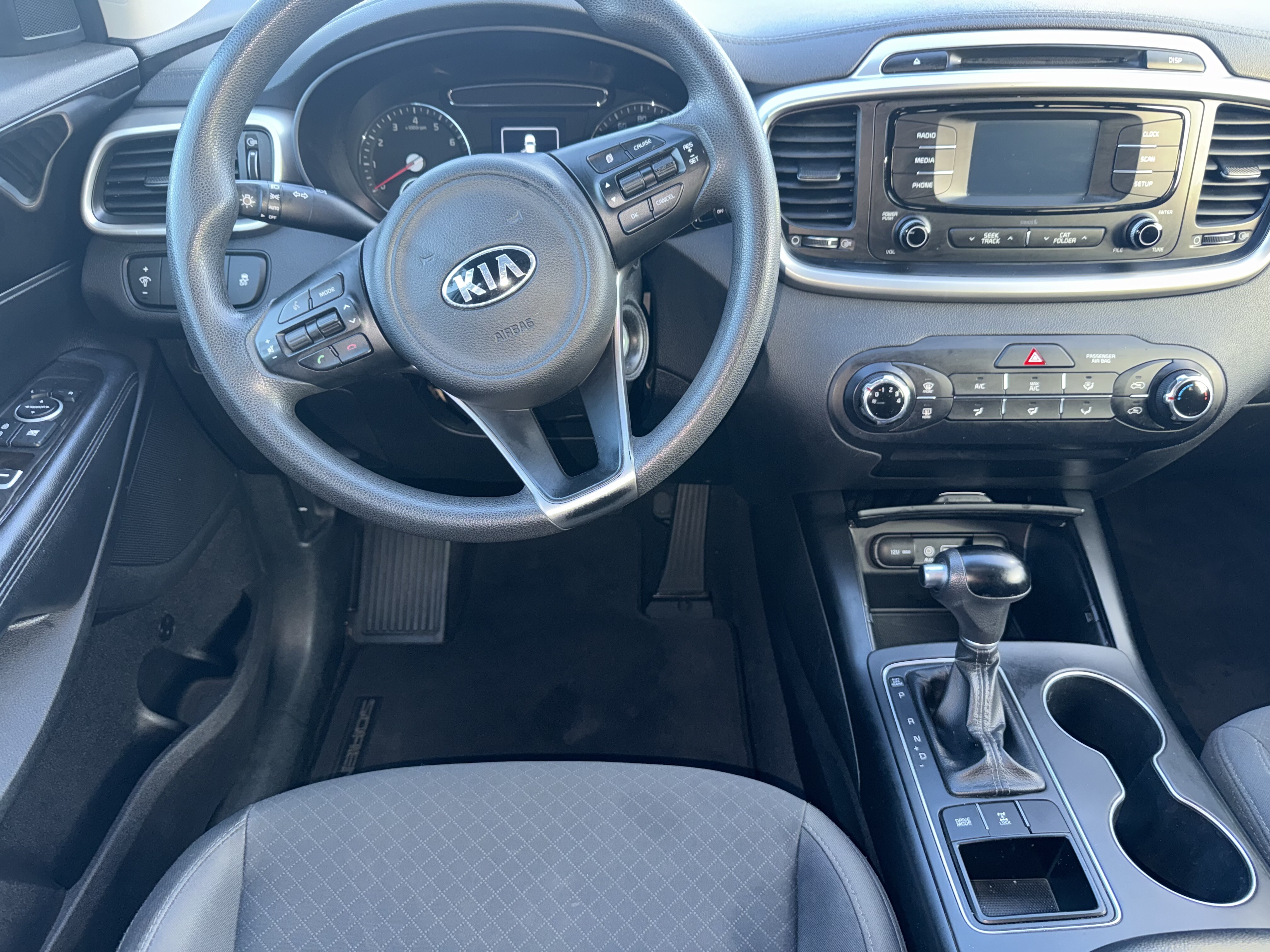 2018 Kia Sorento in Phoenix, AZ 85022 - 18090368 7