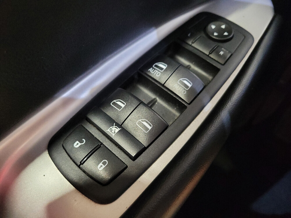 2017 Dodge Journey in Downey, CA 90241 - 18090370 27