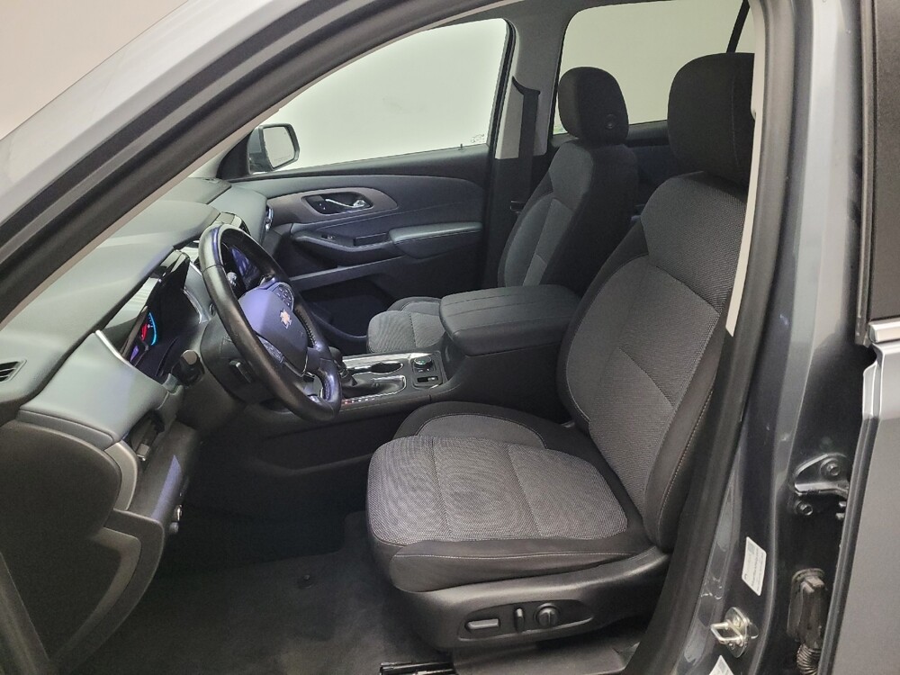 2021 Chevrolet Traverse in Downey, CA 90241 - 18090373 17