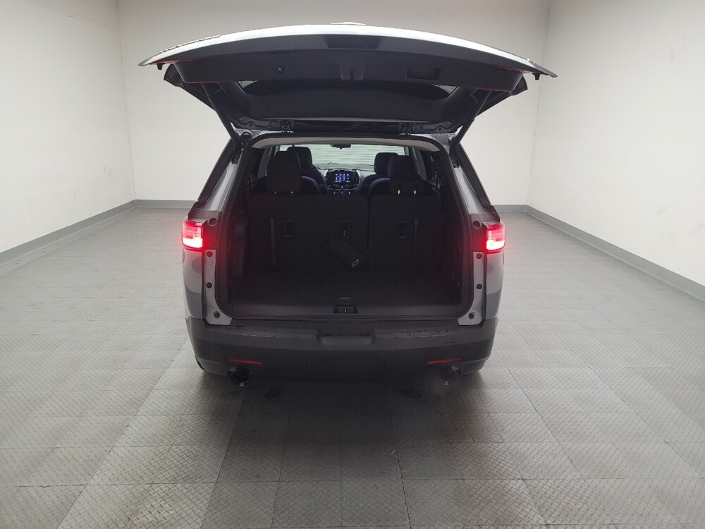 2021 Chevrolet Traverse in Downey, CA 90241 - 18090373 29