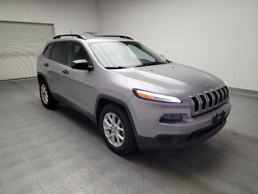 2017 Jeep Cherokee in Downey, CA 90241 - 18090375 13