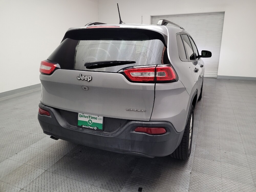 2017 Jeep Cherokee in Downey, CA 90241 - 18090375 7