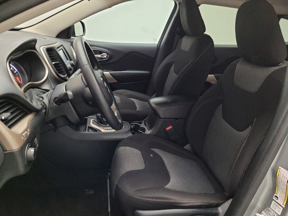 2017 Jeep Cherokee in Downey, CA 90241 - 18090375 17