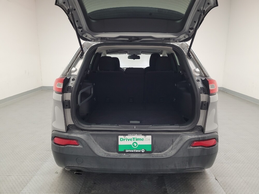 2017 Jeep Cherokee in Downey, CA 90241 - 18090375 29