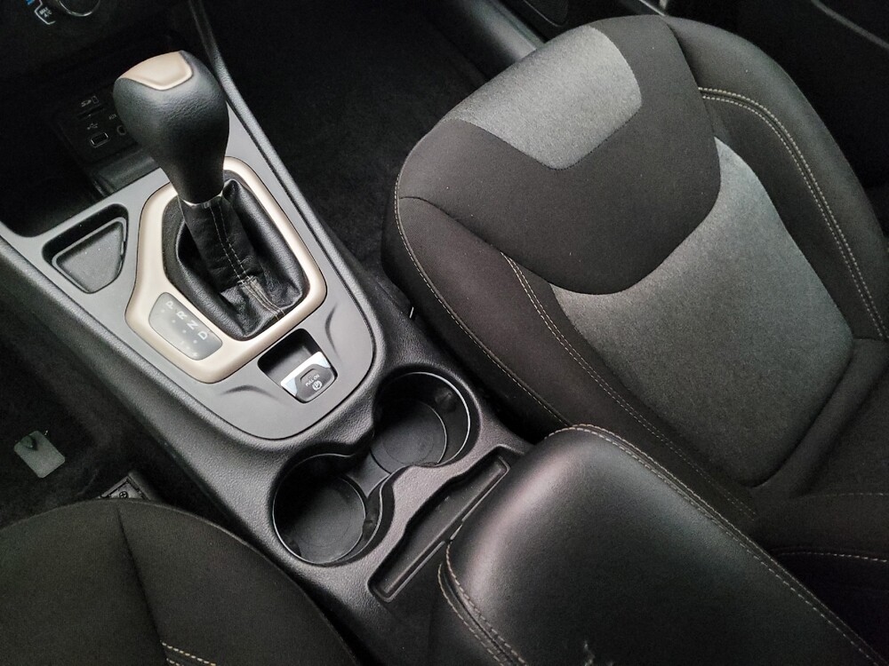 2017 Jeep Cherokee in Downey, CA 90241 - 18090375 26