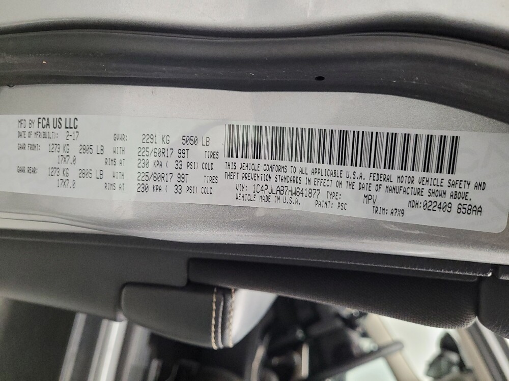 2017 Jeep Cherokee in Downey, CA 90241 - 18090375 33