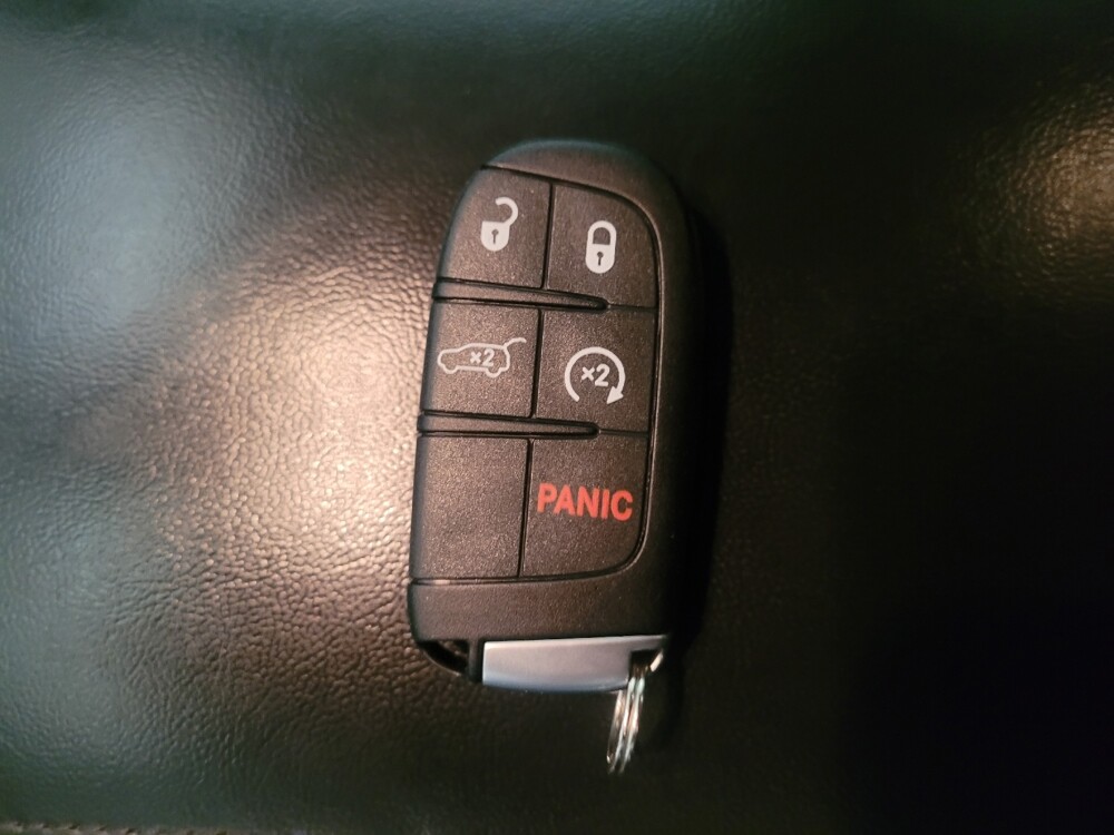 2018 Jeep Grand Cherokee in Downey, CA 90241 - 18090377 32