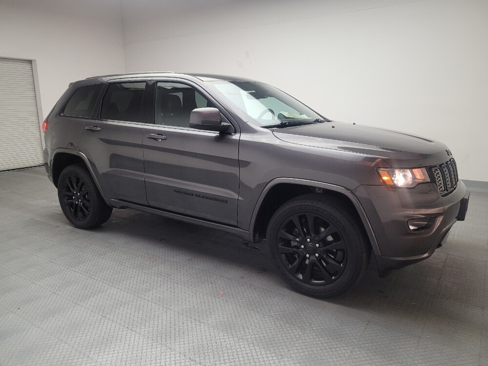 2018 Jeep Grand Cherokee in Downey, CA 90241 - 18090377 11