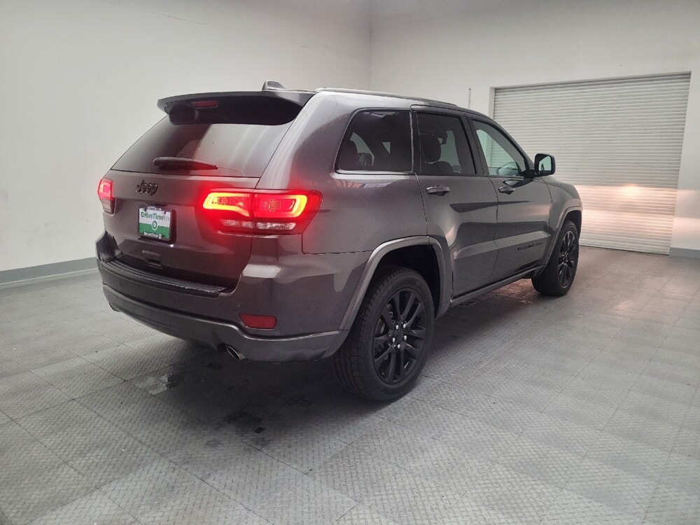 2018 Jeep Grand Cherokee in Downey, CA 90241 - 18090377 9