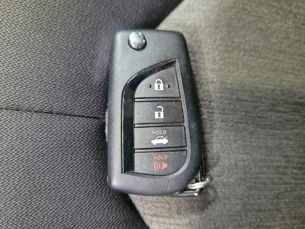 2022 Toyota Camry in Montclair, CA 91763 - 18090384 32