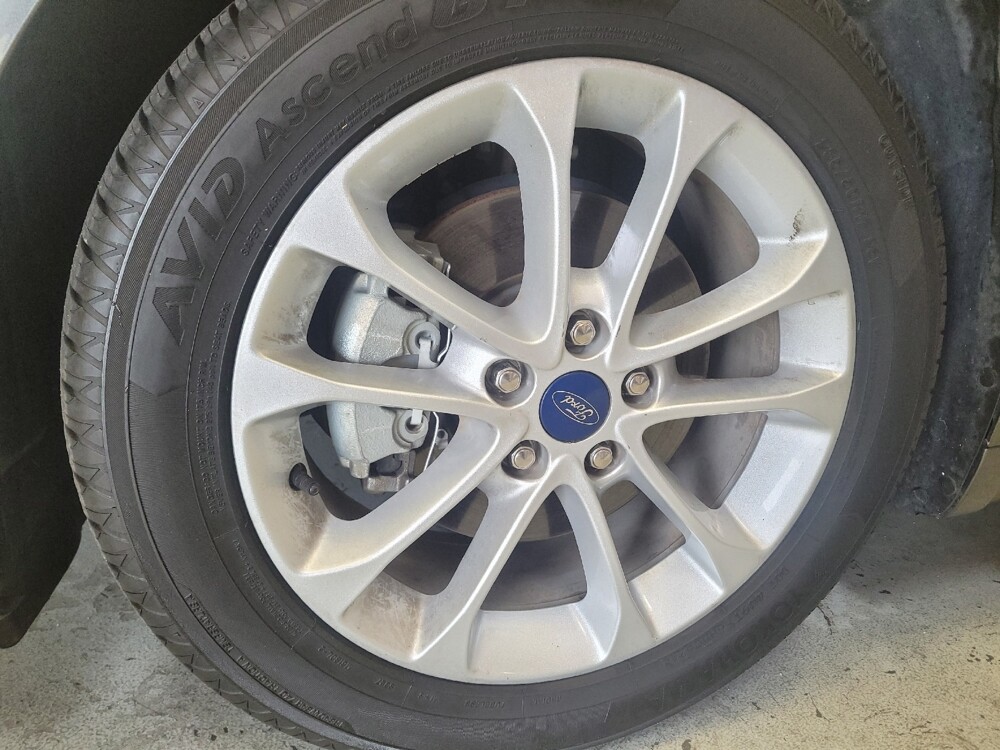 2020 Ford Fusion in Downey, CA 90241 - 18090386 31