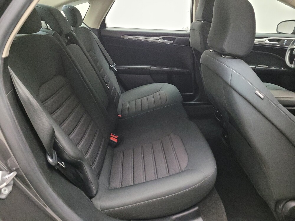 2020 Ford Fusion in Downey, CA 90241 - 18090386 19