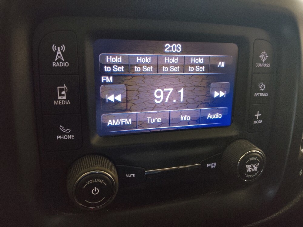 2018 Jeep Compass in Birmingham, AL 35215 - 18090391 25