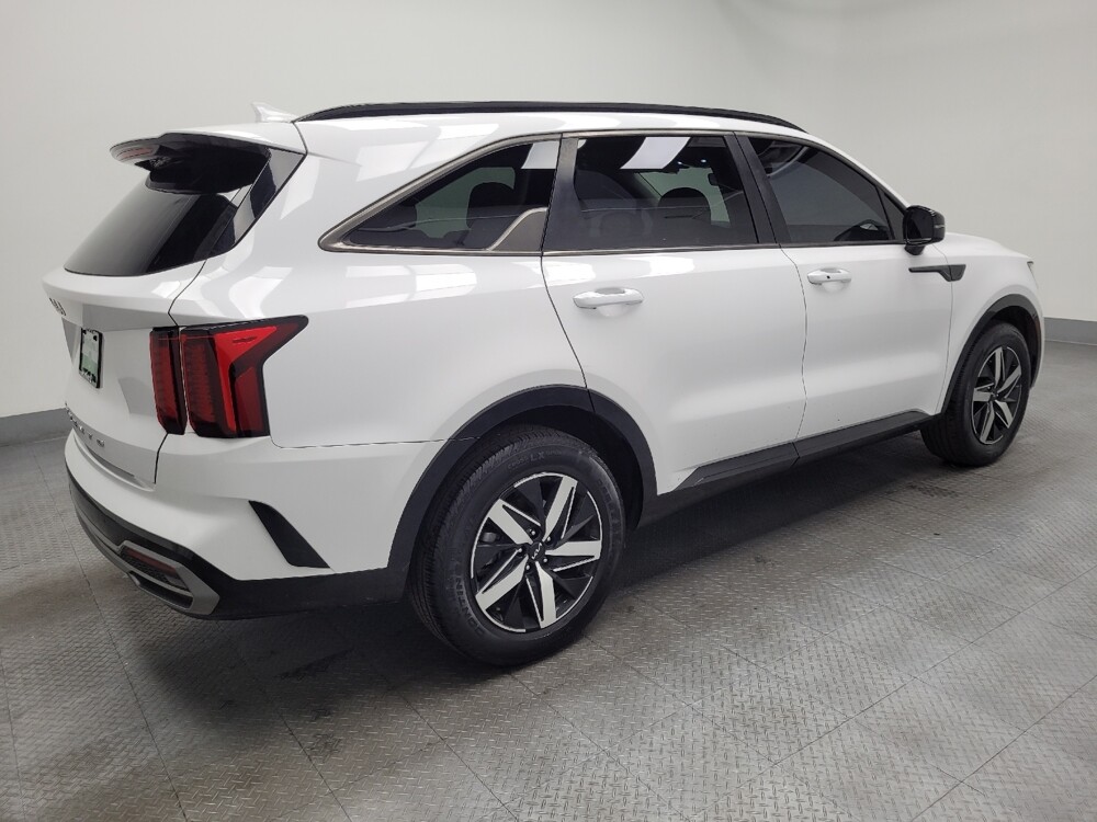 2022 Kia Sorento in Las Vegas, NV 89102 - 18090392 10