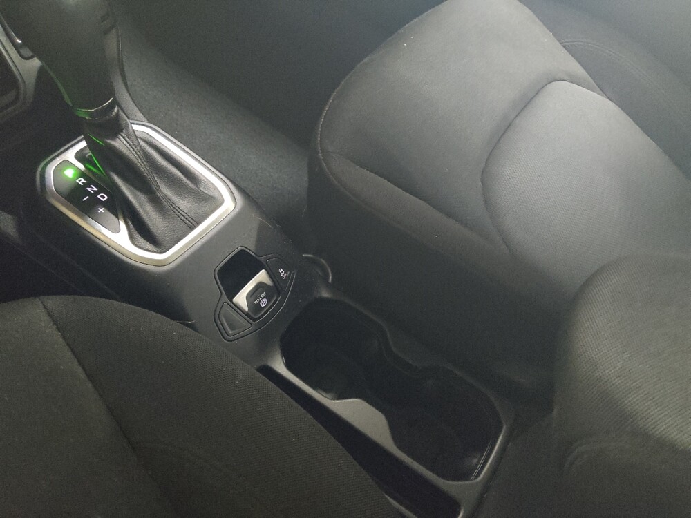 2020 Jeep Renegade in Jackson, MS 39211 - 18090412 26