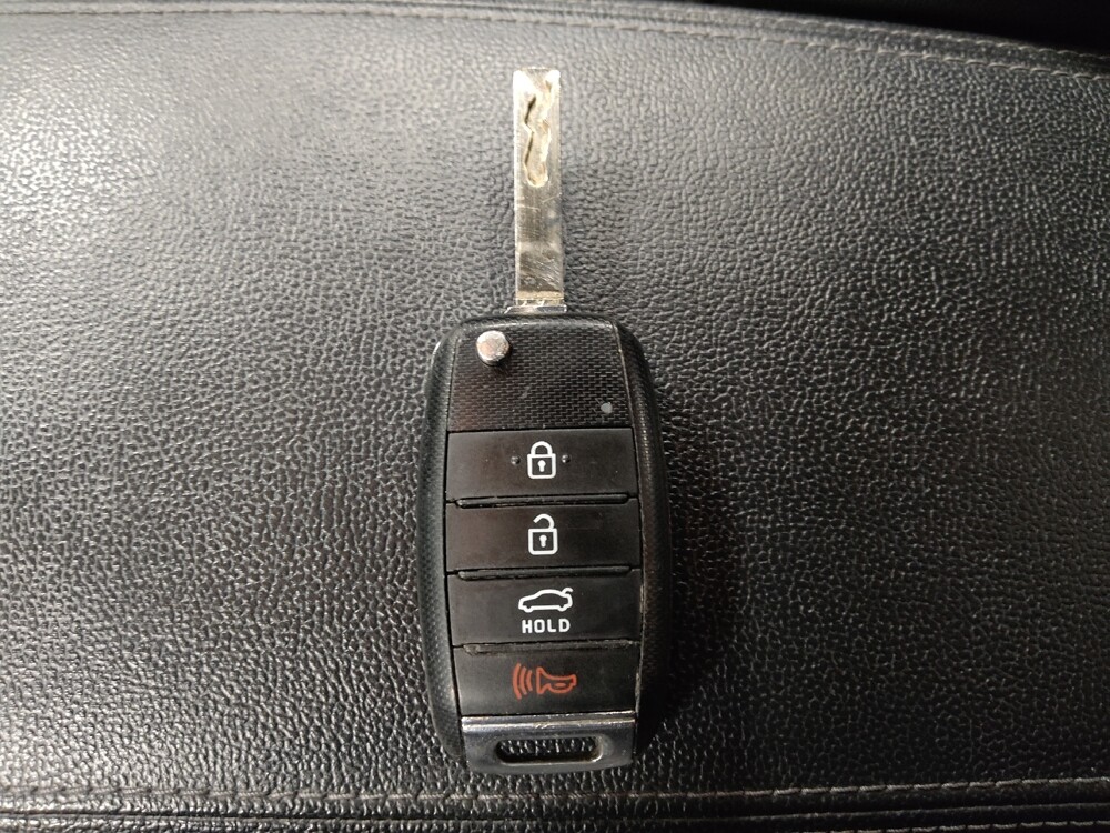 2016 Kia Optima in Union City, GA 30291 - 18090413 32