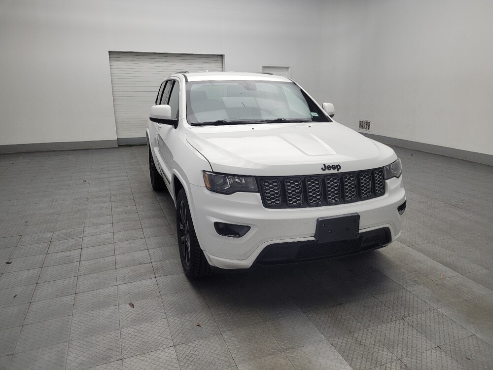 2017 Jeep Grand Cherokee in Union City, GA 30291 - 18090415 13