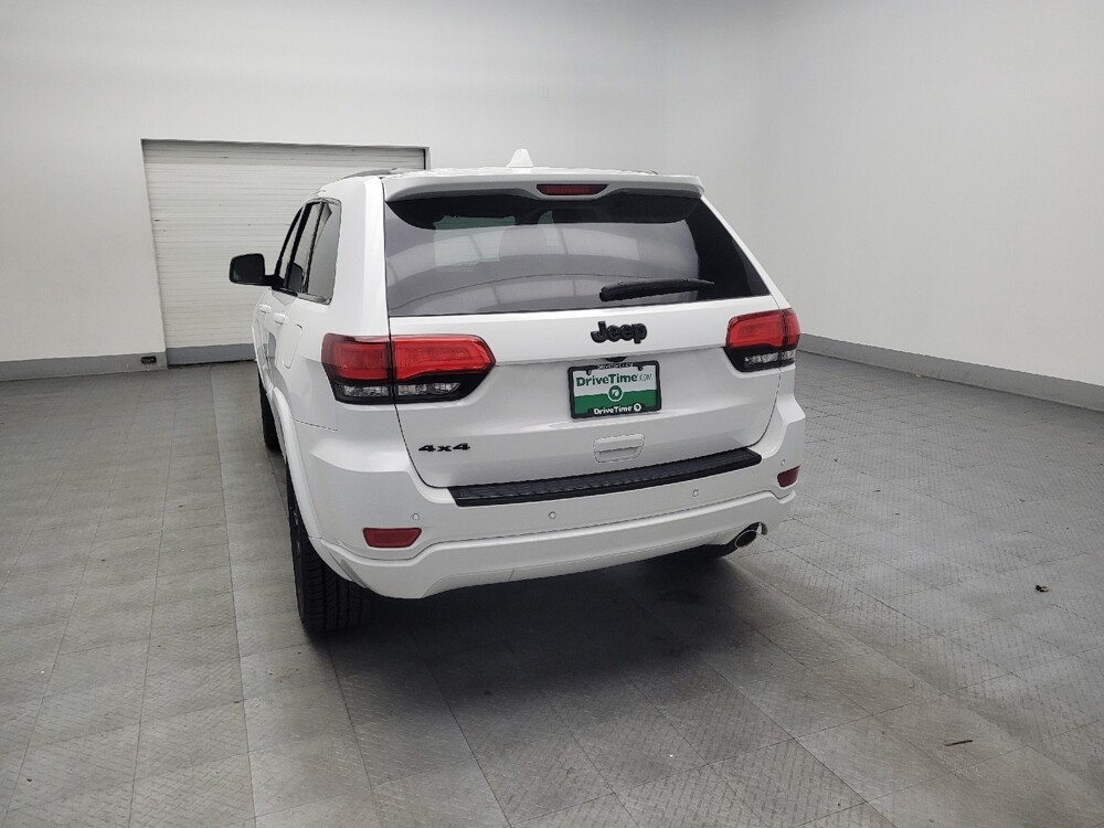 2017 Jeep Grand Cherokee in Union City, GA 30291 - 18090415 6