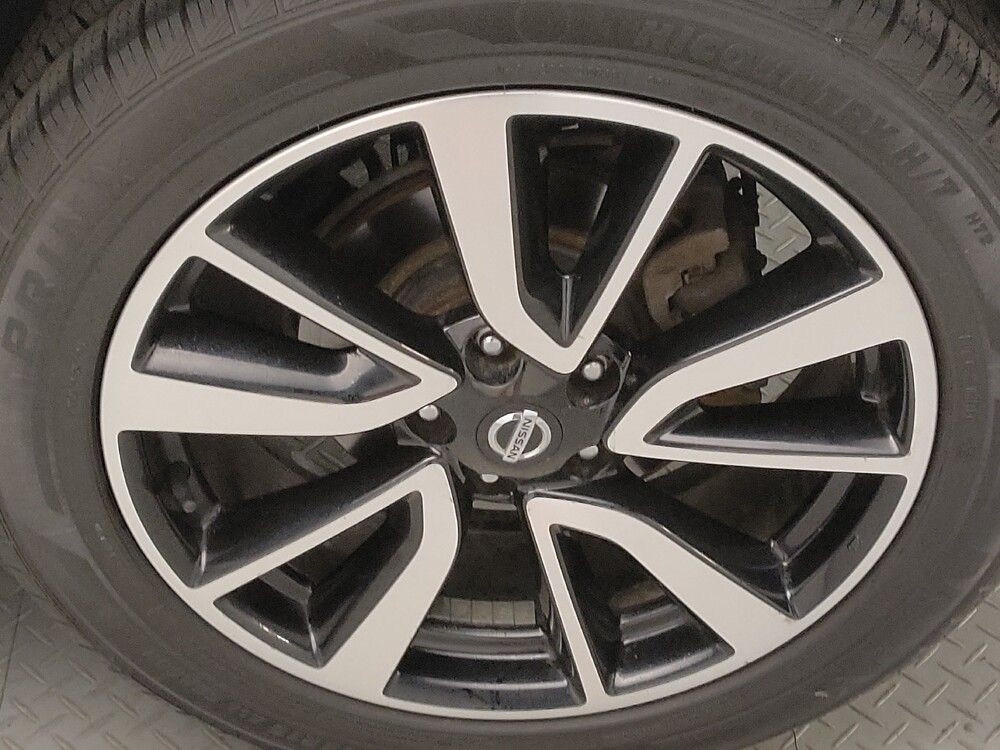 2018 Nissan Rogue in Tulsa, OK 74145 - 18090420 31