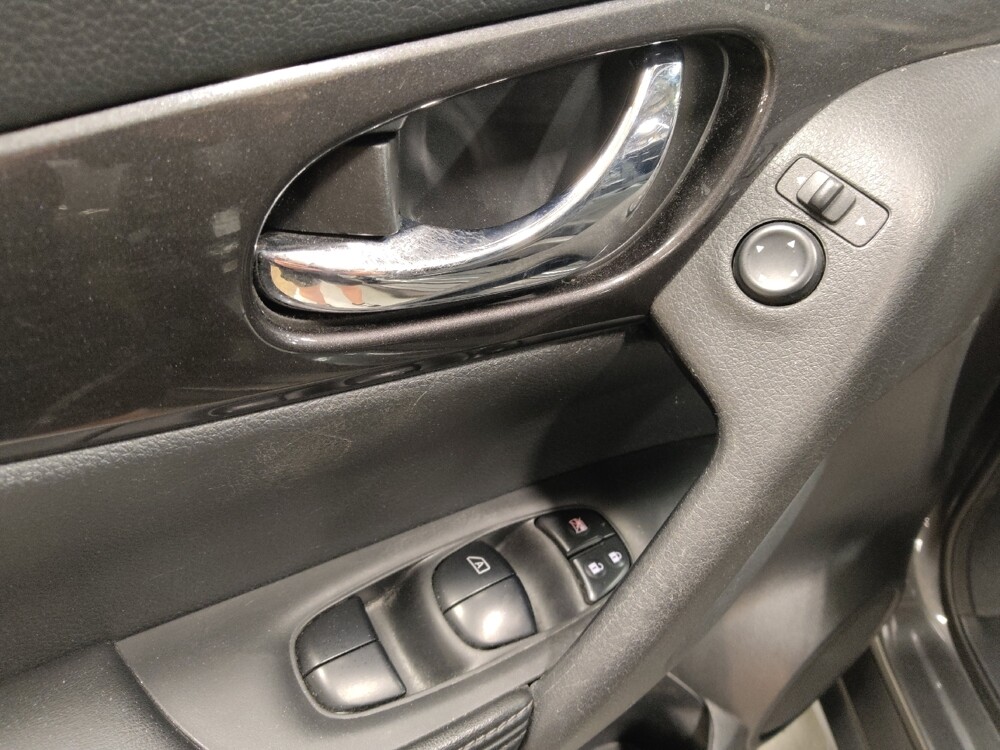 2019 Nissan Rogue in Lubbock, TX 79424 - 18090421 27