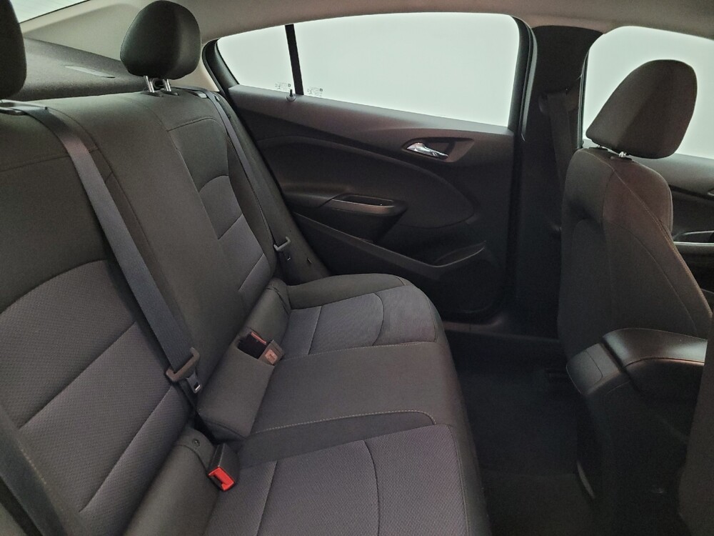 2018 Chevrolet Cruze in Phoenix, AZ 85015 - 18090429 19