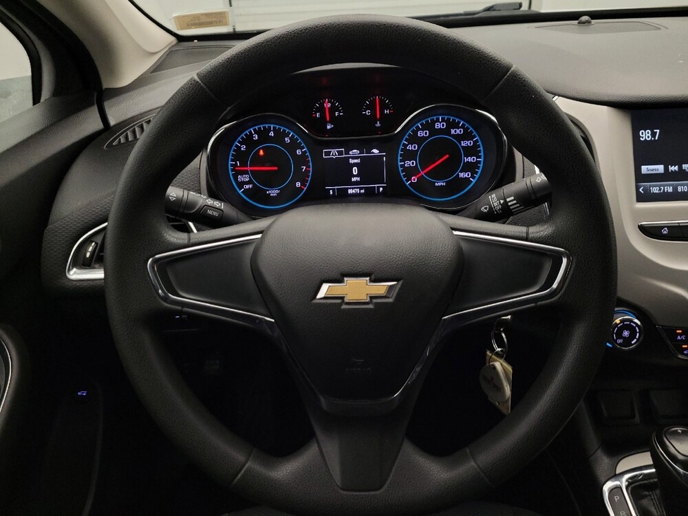 2018 Chevrolet Cruze in Phoenix, AZ 85015 - 18090429 22