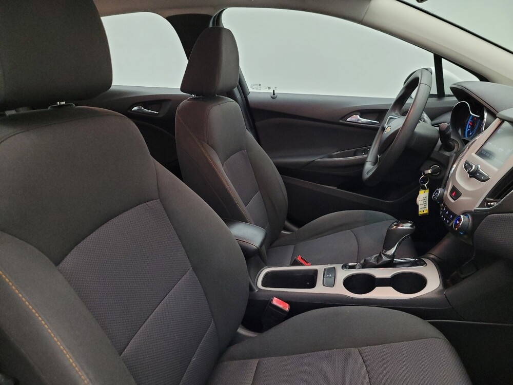 2018 Chevrolet Cruze in Phoenix, AZ 85015 - 18090429 21