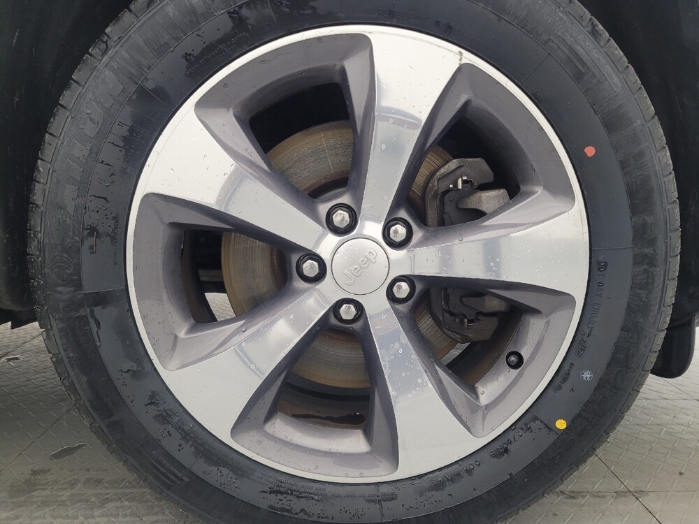 2020 Jeep Cherokee in Fort Myers, FL 33907 - 18090434 31