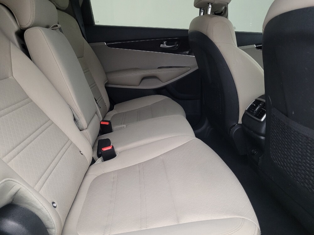 2020 Kia Sorento in Lakeland, FL 33815 - 18090435 19
