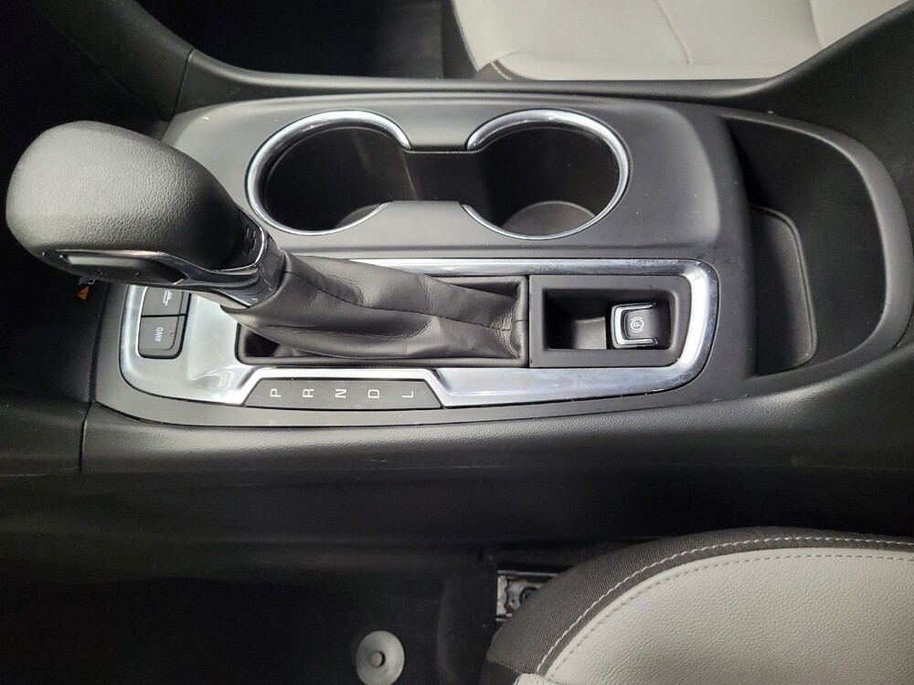 2020 Chevrolet Equinox in Las Vegas, NV 89102 - 18090438 26